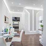 Apartamento Quiet Downtown Haven Szimpla Ac Free Parking