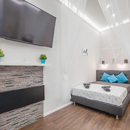 Quiet Downtown Haven Szimpla Ac Free Parking Apartment *