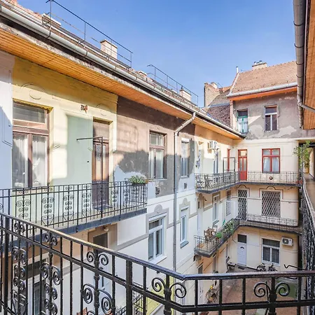 Quiet Downtown Haven Szimpla Ac Free Parking Apartmán Budapešť
