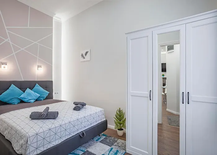 Quiet Downtown Haven Szimpla Ac Free Parking Apartment *
